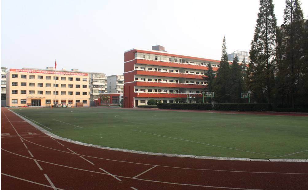 雷雨天氣頻頻登場 遂寧千所學(xué)校檢測防雷